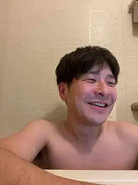 waka3232 online show from April 13, 2026, 2:17 am