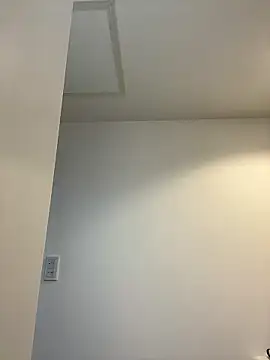 waka3232 online show from April 15, 2026, 1:45 am