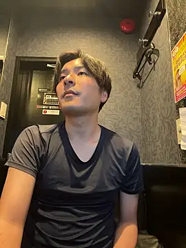 waka3232 online show from May 26, 2026, 10:44 am