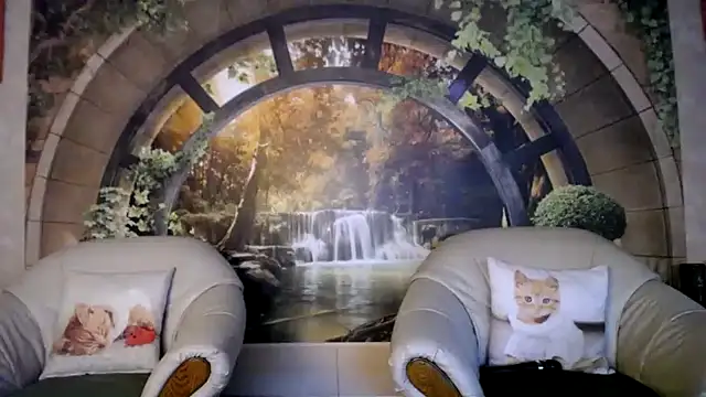 Kathylovexxx online show from April 4, 2026, 4:44 am