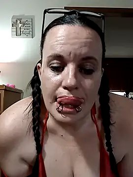 Snapshot of cattlegurl chatting on March 4, 2025, 8:27 pm cattlegurl online show from March 4, 2025, 8:27 pm