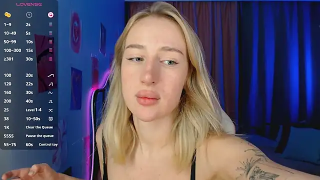 Snapshot of Cassie_Scott chatting on October 26, 2025, 10:15 pm Cassie Scott online show from October 26, 2025, 10:15 pm