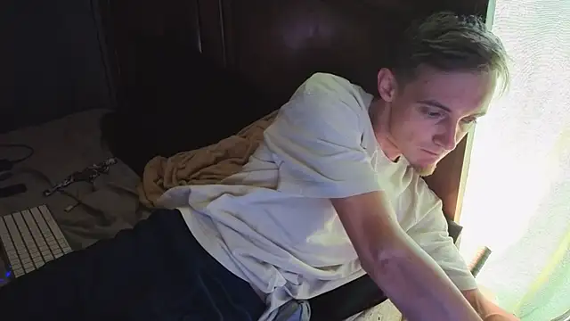 Ilovepussy1911 online show from March 27, 2026, 4:18 pm