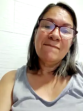 victoria wayne online show from November 28, 2025, 9:12 am