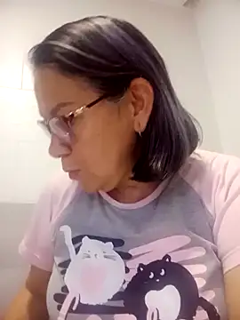 victoria wayne online show from April 3, 2026, 9:18 am