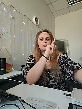 Juicy PeachLux online show from May 16, 2026, 10:36 am