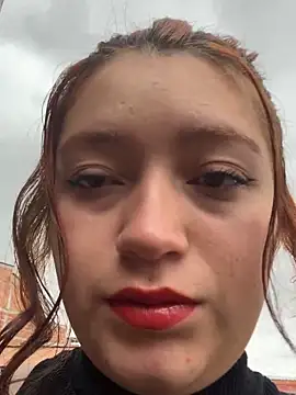 Snapshot of Karina_Leon chatting on January 16, 2026, 6:12 pm Karina Leon online show from January 16, 2026, 6:12 pm