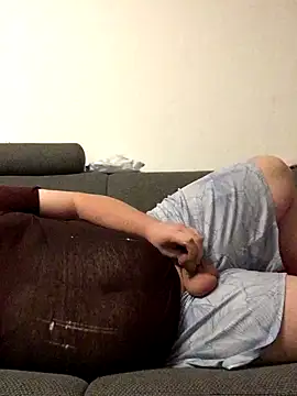 Derbaer1990 online show from November 11, 2025, 7:36 pm