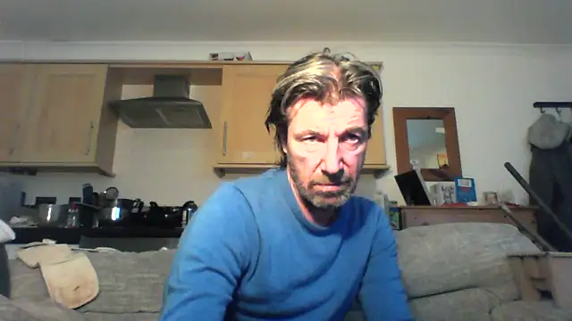 Snapshot of Grower_and_shower chatting on October 18, 2025, 9:37 pm Grower and shower online show from October 18, 2025, 9:37 pm