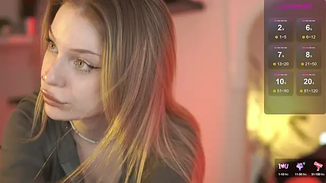 Snapshot of Heydoraa_ chatting on March 18, 2025, 6:48 pm Heydoraa online show from March 18, 2025, 6:48 pm