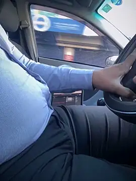 Snapshot of dam-her-boy chatting on October 9, 2025, 2:20 am dam-her-boy online show from October 9, 2025, 2:20 am