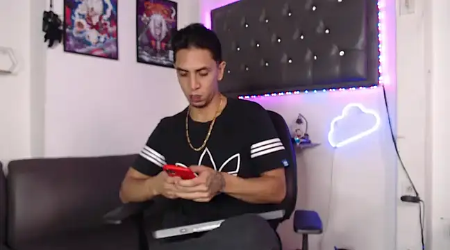 Snapshot of Monkey_uchiha777 chatting on March 13, 2025, 2:44 pm Monkey uchiha777 online show from March 13, 2025, 2:44 pm