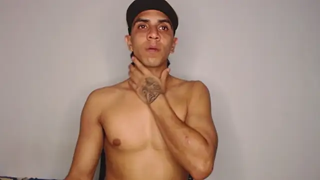 Monkey uchiha777 online show from December 13, 2025, 11:10 pm