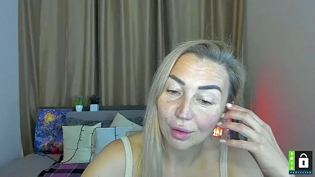 Kiss julli88I online show from November 8, 2025, 6:29 pm