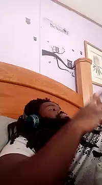 Snapshot of shaniko89isscam chatting on March 15, 2025, 4:10 pm shaniko89isscam online show from March 15, 2025, 4:10 pm