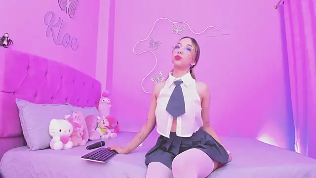 Snapshot of KloeJonnes_ chatting on March 29, 2026, 3:28 am KloeJonnes online show from March 29, 2026, 3:28 am