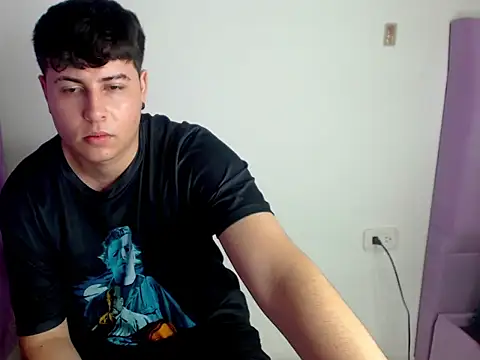 Snapshot of CrissConor chatting on May 22, 2026, 4:23 pm CrissConor online show from May 22, 2026, 4:23 pm