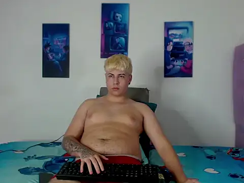 CrissConor online show from June 23, 2026, 4:16 pm