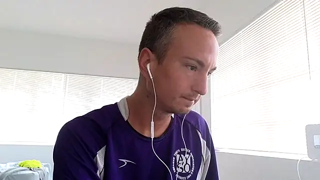 TheDaddy005 online show from April 1, 2026, 4:26 pm