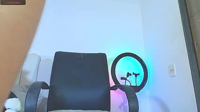 Keeitlin online show from October 25, 2025, 10:26 pm