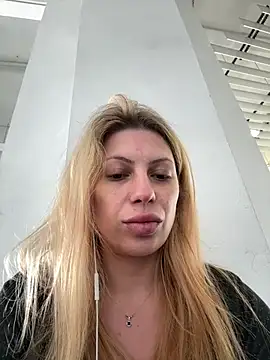 Snapshot of Alicedream5 chatting on March 16, 2025, 8:54 am Alicedream5 online show from March 16, 2025, 8:54 am