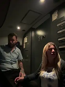 Snapshot of Alicedream5 chatting on September 22, 2025, 3:19 am Alicedream5 online show from September 22, 2025, 3:19 am