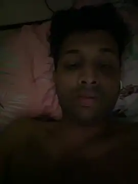 Snapshot of MIRTHICK2002 chatting on March 13, 2025, 12:05 am MIRTHICK2002 online show from March 13, 2025, 12:05 am