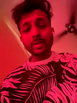 Snapshot of MIRTHICK2002 chatting on October 17, 2025, 8:50 am MIRTHICK2002 online show from October 17, 2025, 8:50 am