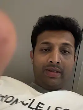 Snapshot of MIRTHICK2002 chatting on February 17, 2026, 9:54 pm MIRTHICK2002 online show from February 17, 2026, 9:54 pm