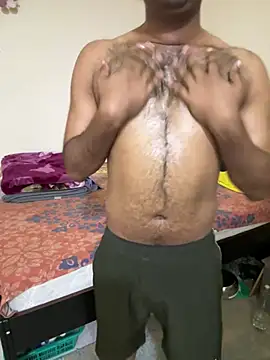 Snapshot of MIRTHICK2002 chatting on April 4, 2026, 12:13 pm MIRTHICK2002 online show from April 4, 2026, 12:13 pm