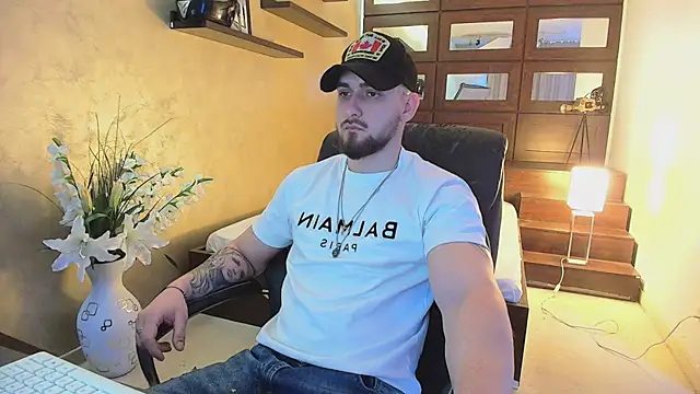 Snapshot of MatiasDean chatting on March 21, 2025, 5:54 am MatiasDean online show from March 21, 2025, 5:54 am