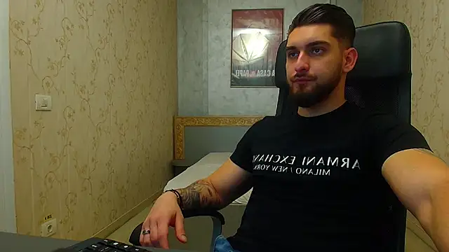 Snapshot of MatiasDean chatting on October 16, 2025, 10:27 am MatiasDean online show from October 16, 2025, 10:27 am