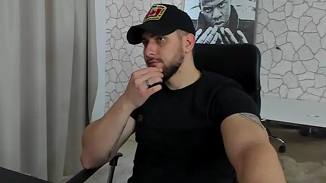 Snapshot of MatiasDean chatting on October 24, 2025, 10:44 am MatiasDean online show from October 24, 2025, 10:44 am