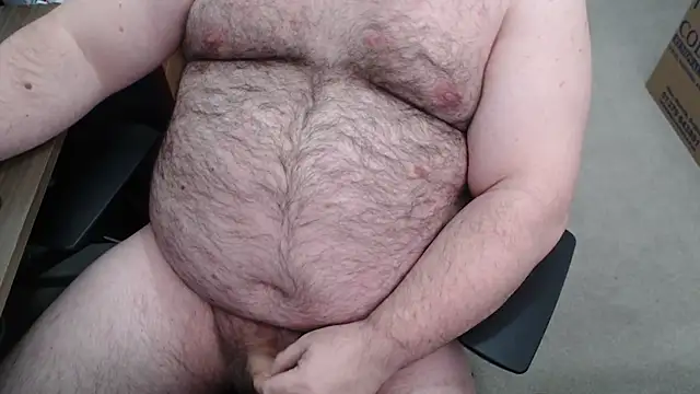 Snapshot of SmallBearUK chatting on March 11, 2026, 3:18 pm SmallBearUK online show from March 11, 2026, 3:18 pm