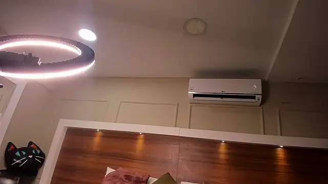 AriadnaHarper online show from April 2, 2026, 11:19 am