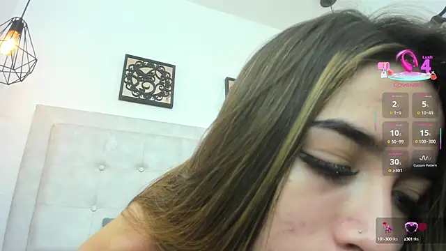 Lola Blondie online show from March 20, 2025, 12:11 pm