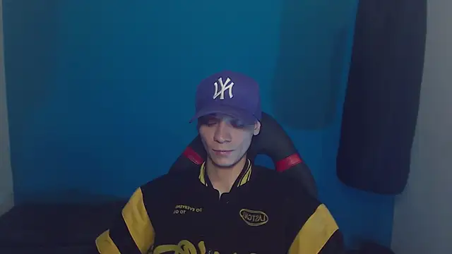 Snapshot of Burperking420_ chatting on March 19, 2025, 9:48 pm Burperking420 online show from March 19, 2025, 9:48 pm