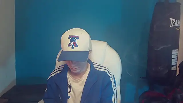 Snapshot of Burperking420_ chatting on October 21, 2025, 9:59 pm Burperking420 online show from October 21, 2025, 9:59 pm