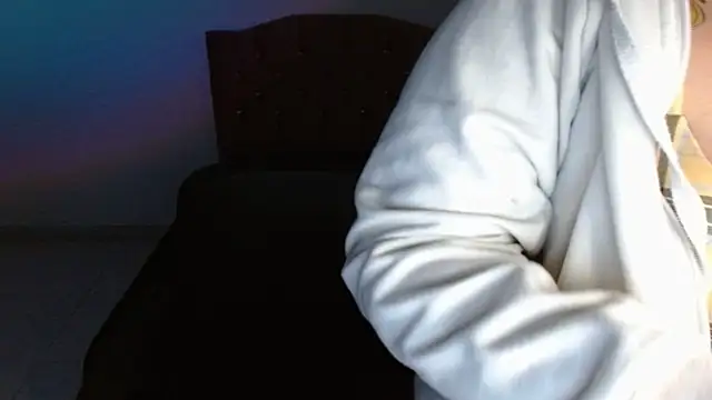 ISABELLA1609 online show from March 21, 2025, 9:01 pm