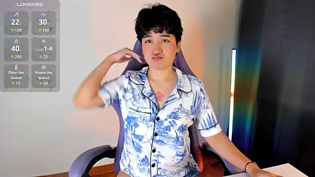 Snapshot of emma_cute7 chatting on February 17, 2026, 10:34 am emma cute7 online show from February 17, 2026, 10:34 am