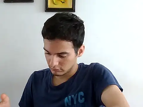 Snapshot of Thiagobb7 chatting on October 11, 2025, 6:28 pm Thiagobb7 online show from October 11, 2025, 6:28 pm