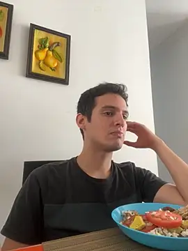 Snapshot of Thiagobb7 chatting on October 20, 2025, 8:20 pm Thiagobb7 online show from October 20, 2025, 8:20 pm