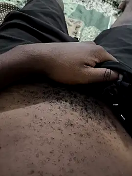 Snapshot of 2BigBlacxxx chatting on March 10, 2025, 1:54 pm 2BigBlacxxx online show from March 10, 2025, 1:54 pm