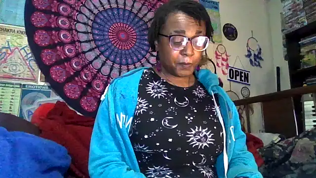 GardeniaFields online show from April 1, 2026, 12:55 am