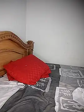 hotsexass online show from March 11, 2026, 12:05 am