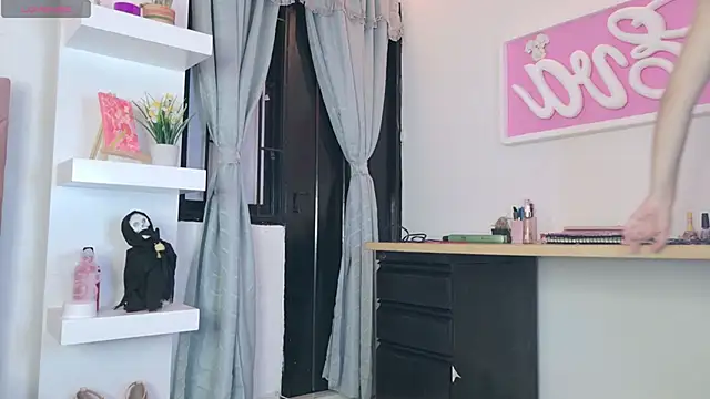 eva sin18 online show from November 20, 2025, 11:15 pm