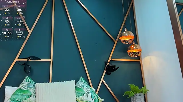 Lia Valmont online show from March 14, 2026, 3:28 pm