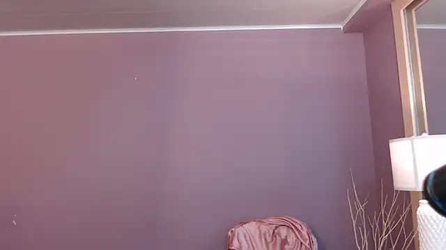 roxy hell online show from February 15, 2026, 12:14 pm