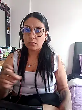 DaniPoison online show from October 18, 2025, 3:13 pm