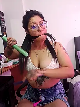 DaniPoison online show from October 19, 2025, 6:19 pm